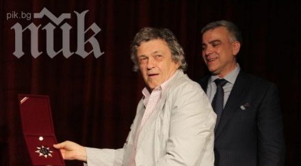 щерката рангел вълчанов взе наградата златен век