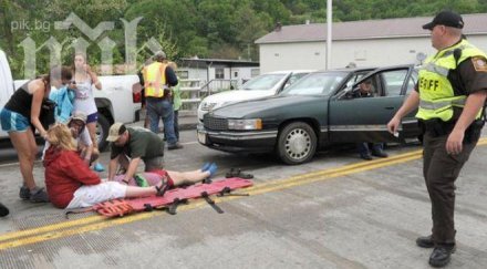 шофьор прегази зрители парад сащ