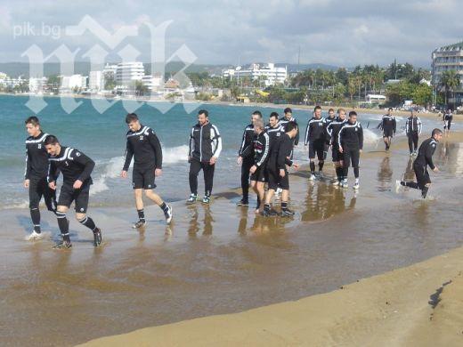 Локомотив (Пловдив) загуби с три гола във Варна