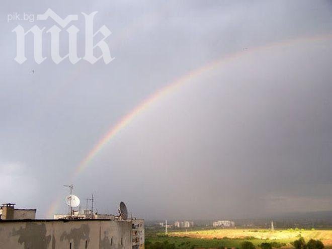 На запад - слънце, на изток – дъжд и гръмотевици