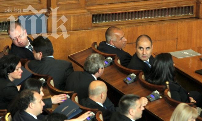 Цветанов зорко бди кой как реагира на критиките на Плевнелиев 