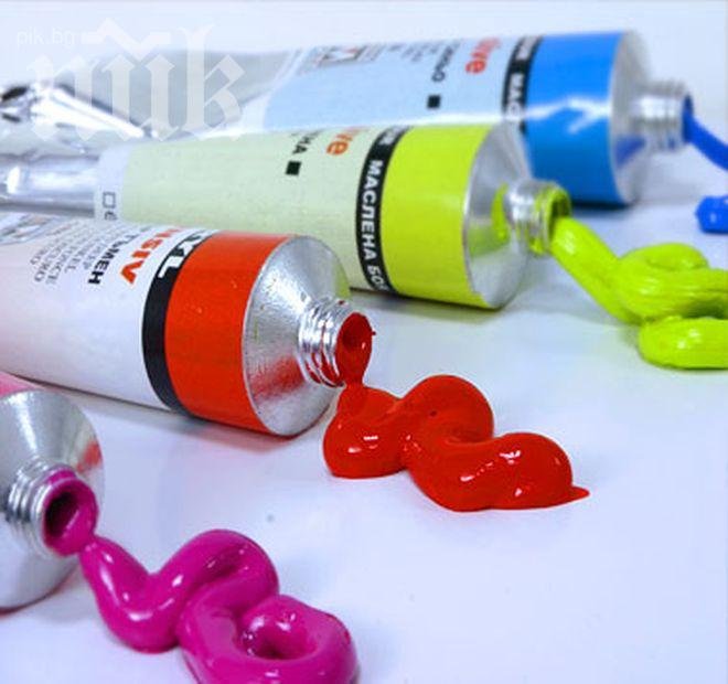 Деца изрисуваха 22-метрово платно в чест на 24 май