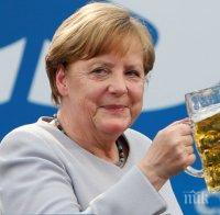 Рейтингът на Меркел се срива