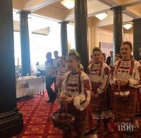 Депутатите получиха безплатни яйца за Великден (СНИМКИ)