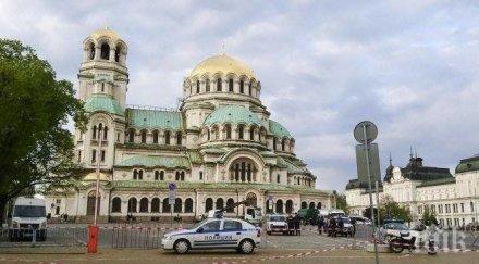 полицията проверява храмовете софия великден