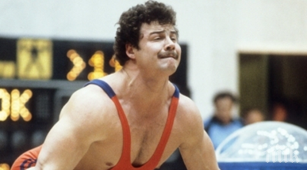 тъжна вест почина легендарен щангист