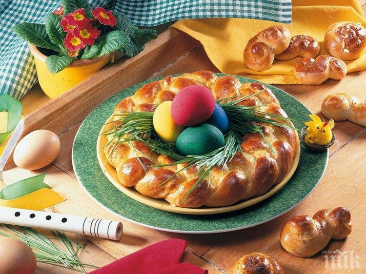 Великденската трапеза се готви с любов - ето какво да сложим на масата за празника  