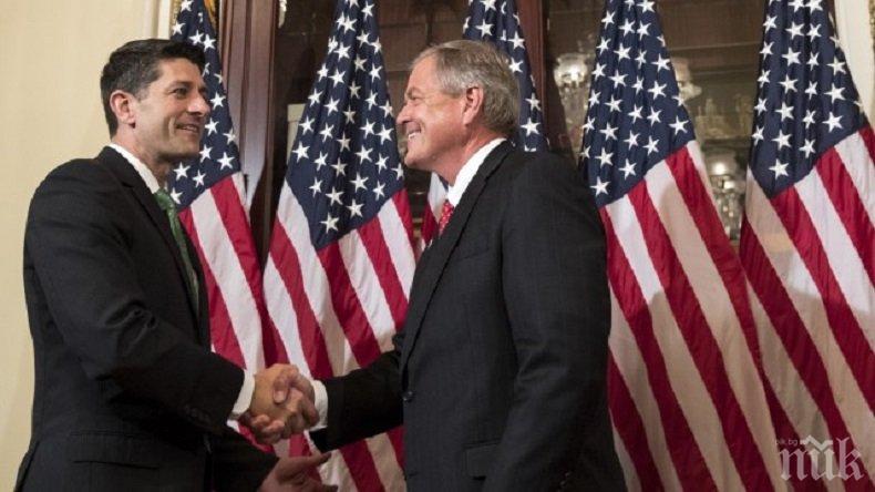 ЕКШЪН! Американски конгресмен извади зареден пистолет в ресторант