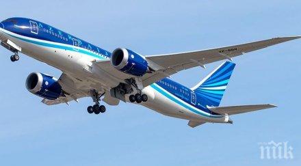 самолет върна принудително летището баку заради сблъсък птица