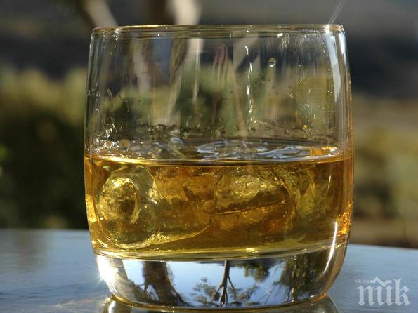 Седмокласничка удари 4 уискита на екс, освести се в Пирогов