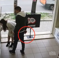 НАГЛА КРАЖБА! Тарикат гепи очила за 350 лева, успивайки продавачката (ВИДЕО)