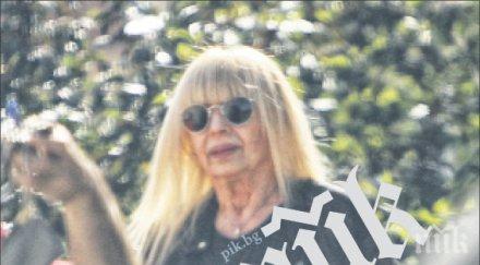 пик ретро лили примата прибира млн новото турне папарашки снимки