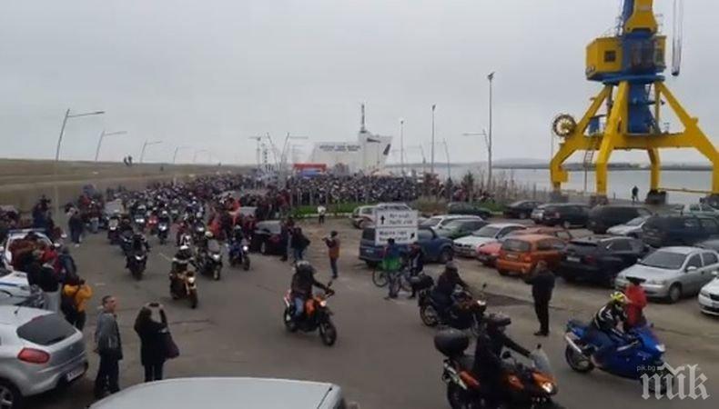 Откриха мотосезона в Бургас