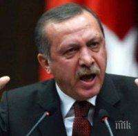 Ердоган за западните сили: Акули, надушили кръв