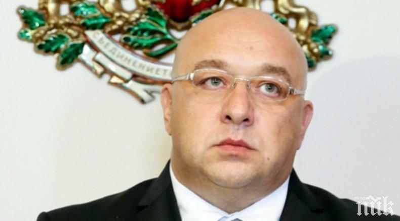 Спортният министър Красен Кралев с остра реакция срещу вандалите на футболните мачове