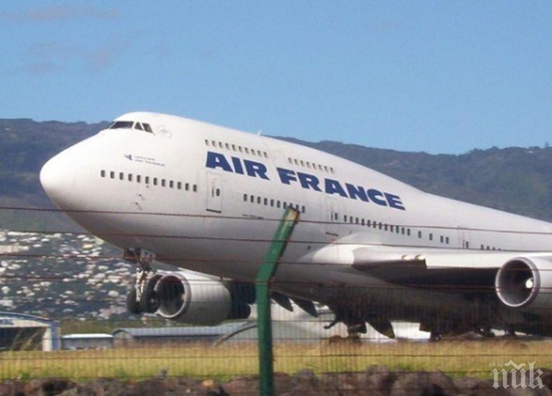 Поредна стачка на служителите на авиокомпания Ер Франс