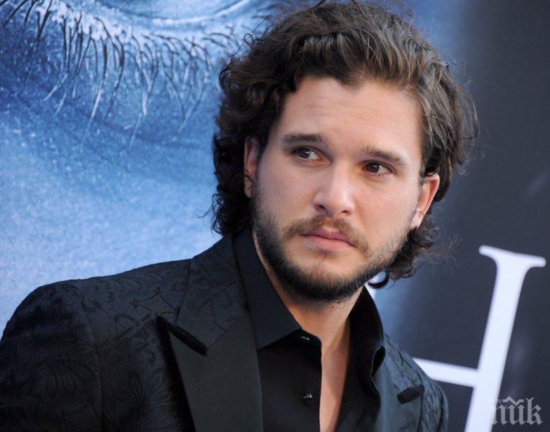 Джон Сноу призна: Във филмовите среди има ужасно много сексуално насилие 