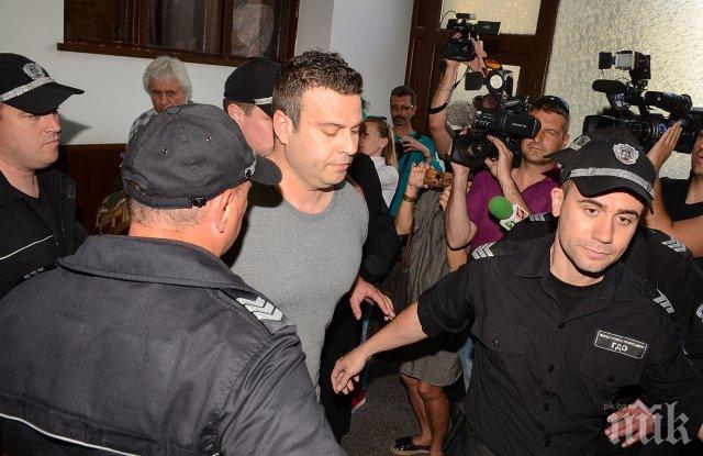Шефът на РУ-Раковски остава в ареста