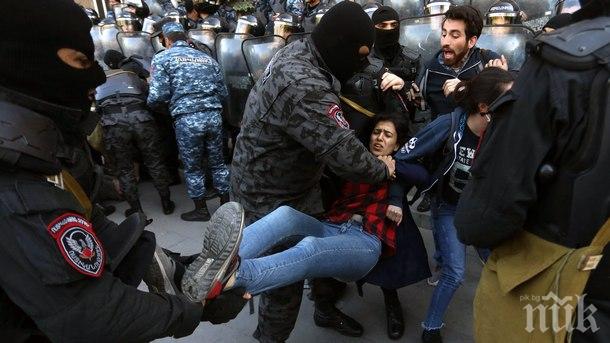 Арменската полиция арестува опозиционния лидер Никол Пашинян
