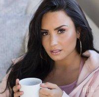 Ултра секси дупе! Деми Ловато взриви Инстаграм (СНИМКА 18+)