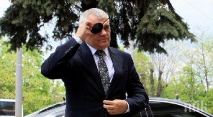 първо пик валентин радев разкрития скандала летище софия