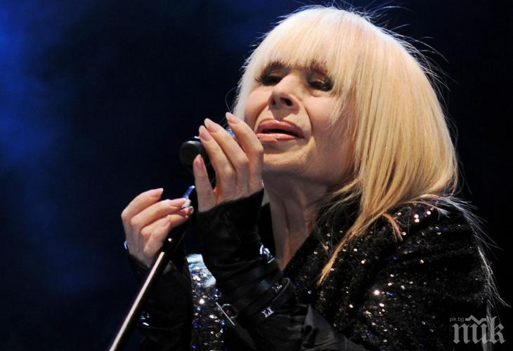 Лили стана на 82! Ето някои любопитни факти за примата на естрадата