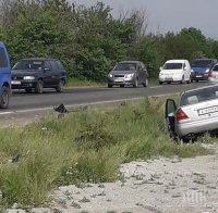 ТРАГЕДИЯ! Шофьор загина след зверско меле край Айтос, спътничката му бере душа в болница