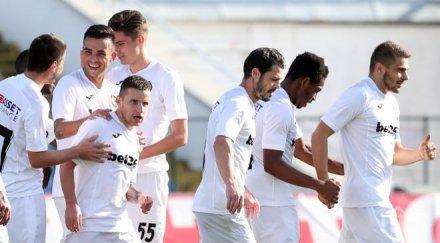 продажбата стергиакис славия кара мускули купува нов вратар