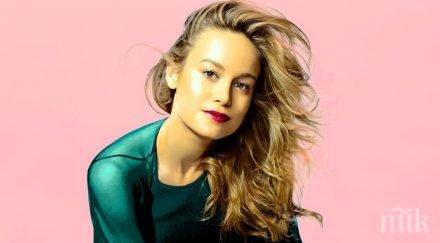 дисни избра бри ларсън новата версия снежанка