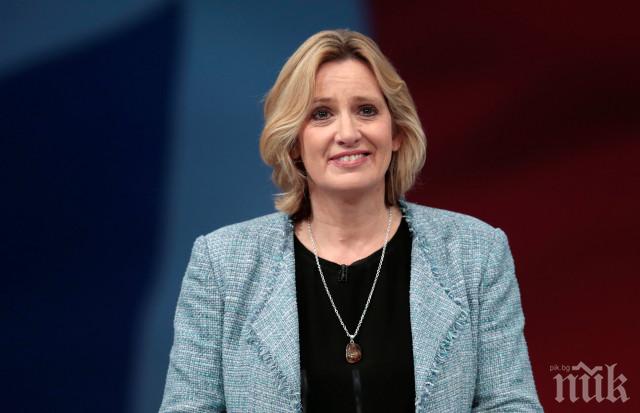 Британският вътрешен министър подаде оставка