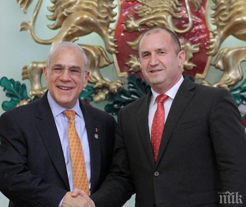 Румен Радев иска точна дата за преговорите за ОИСР
