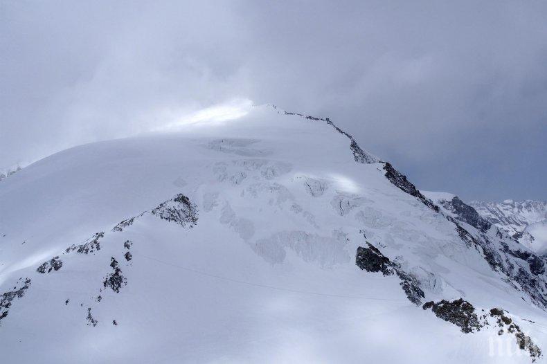 СТИХИЯ! Адска буря връхлетя Алпите, 8 души загинаха (ВИДЕО)