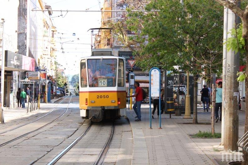 Промяна в движението на травмаи 10 и 11 заради ремонт на релсов път
