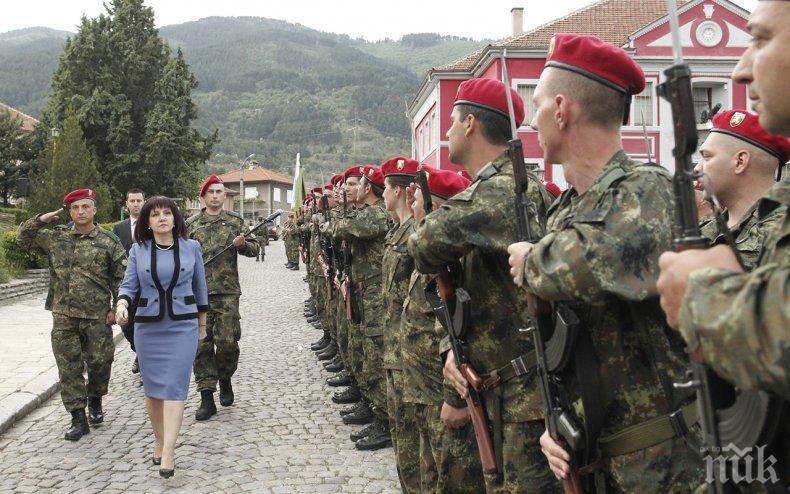 Цвета Караянчева участва в Клисура в тържественото честване на 142-та годишнина от Априлското въстание  

 