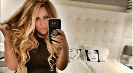 рени шокира свали сутиена феновете социалните мрежи снимка