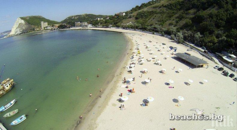 Министерството на туризма проверява плажа в Каварна