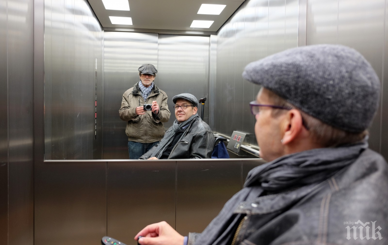 Ето защо в асансьорите има огледала