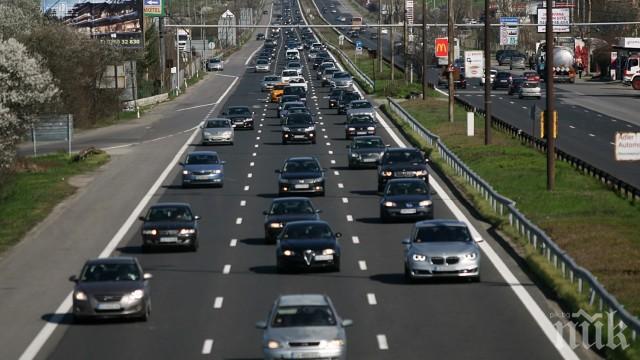 Кабинетът вдигна сериозно цените за регистрационни номера с еднакви цифри