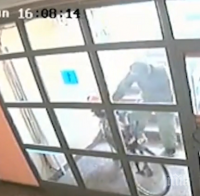 Нагла кражба на велосипед от жилищен блок