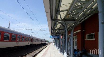 дим локомотив спря влака софия варна