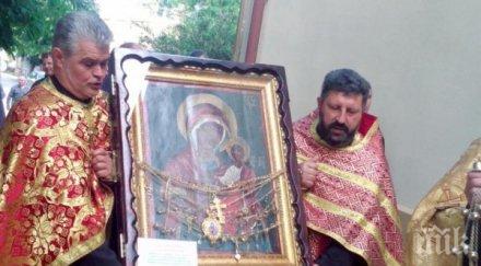 врачани посрещнаха чудодейна икона света богородица