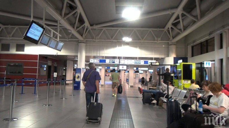 ПОРЕДНА ГАВРА! 180 българи са блокирани на летище в Рим заради нискотарифните Райън еър