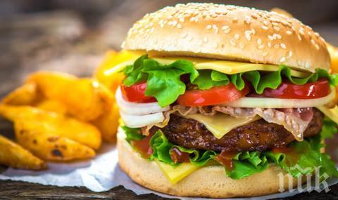 Пенсионер изяде 30-хилядния си хамбургер