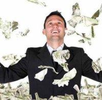 БОГАТИ НА ХАРТИЯ! Ето колко пазим в банки - депозитите рекордни