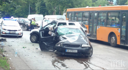 извънредно тежка катастрофа околовръстното пострадали обновена снимка