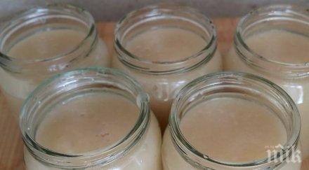 ужас червей изплува буркан детско пюре снимка