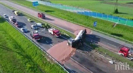 сладък трафик тона течен шоколад разляха магистрала полша