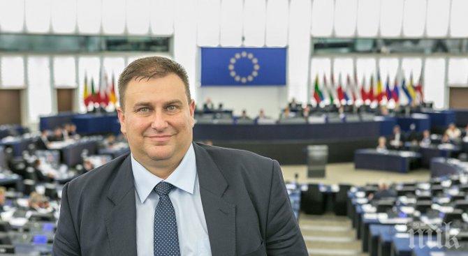Емил Радев: Киберпрестъпленията причиняват загуби от около 400 млрд. евро годишно
