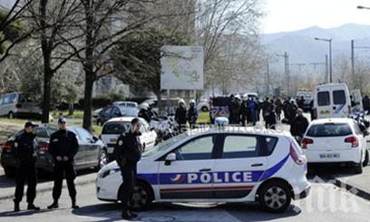 УЖАС В ПАРИЖ! Мъж с нож рани четирима - полицията го застреля