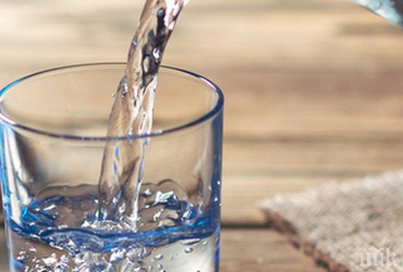 ЕКСПЕРТИТЕ СЪВЕТВАТ: Започвайте деня си с чаша вода за тонус и добро настроение